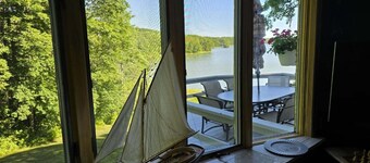 Experience stunning views at Bestview, a spacious 3-bedroom house in Damariscotta, ME.