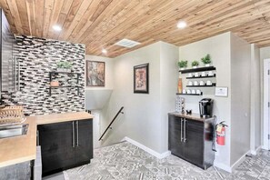 Interior - Spacious Wheat Ridge Apartments w/ Mountain Views (Wheat Ridge)