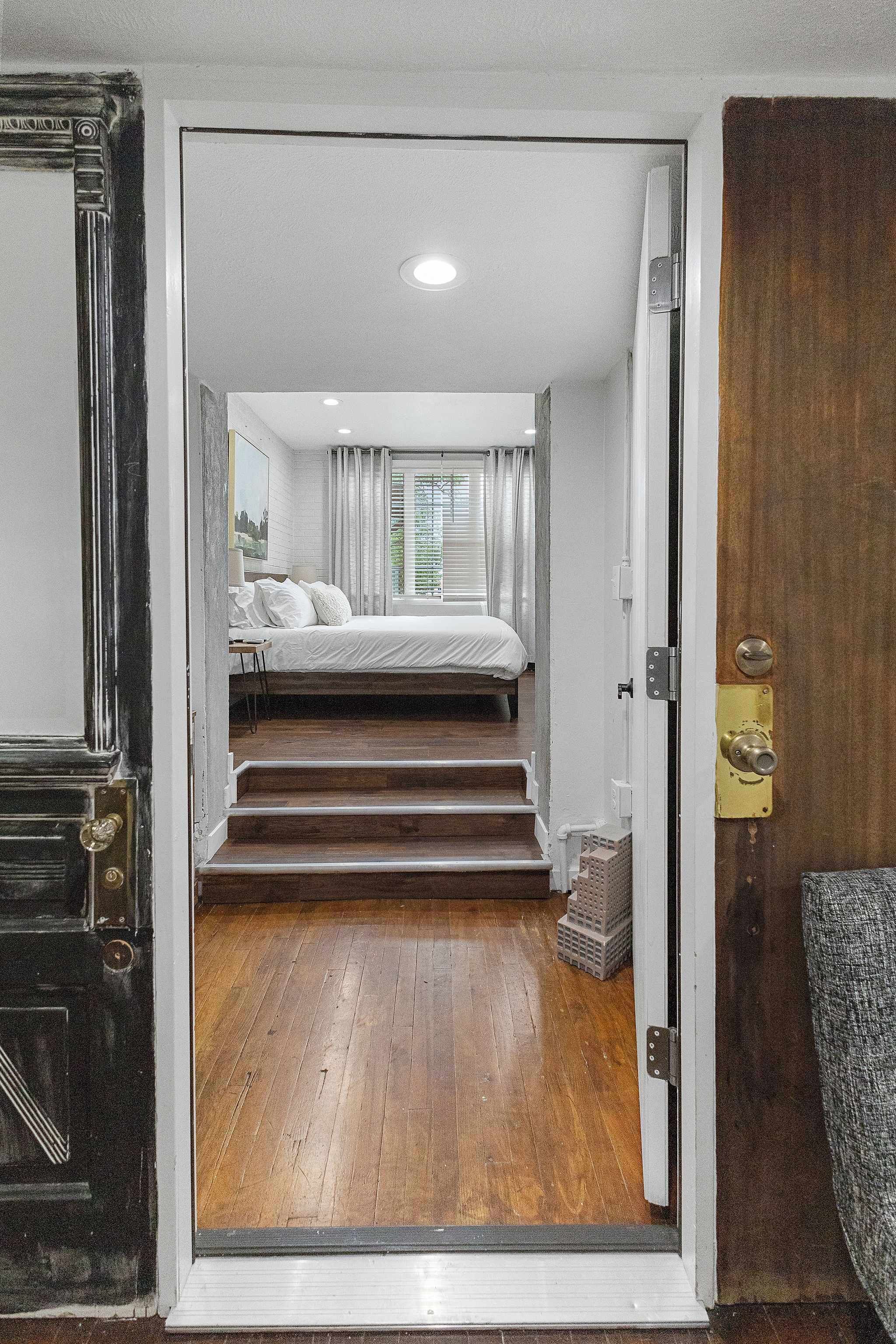 4 Schlafzimmer, Bügeleisen/Bügelbrett, Reisekinderbett, WLAN