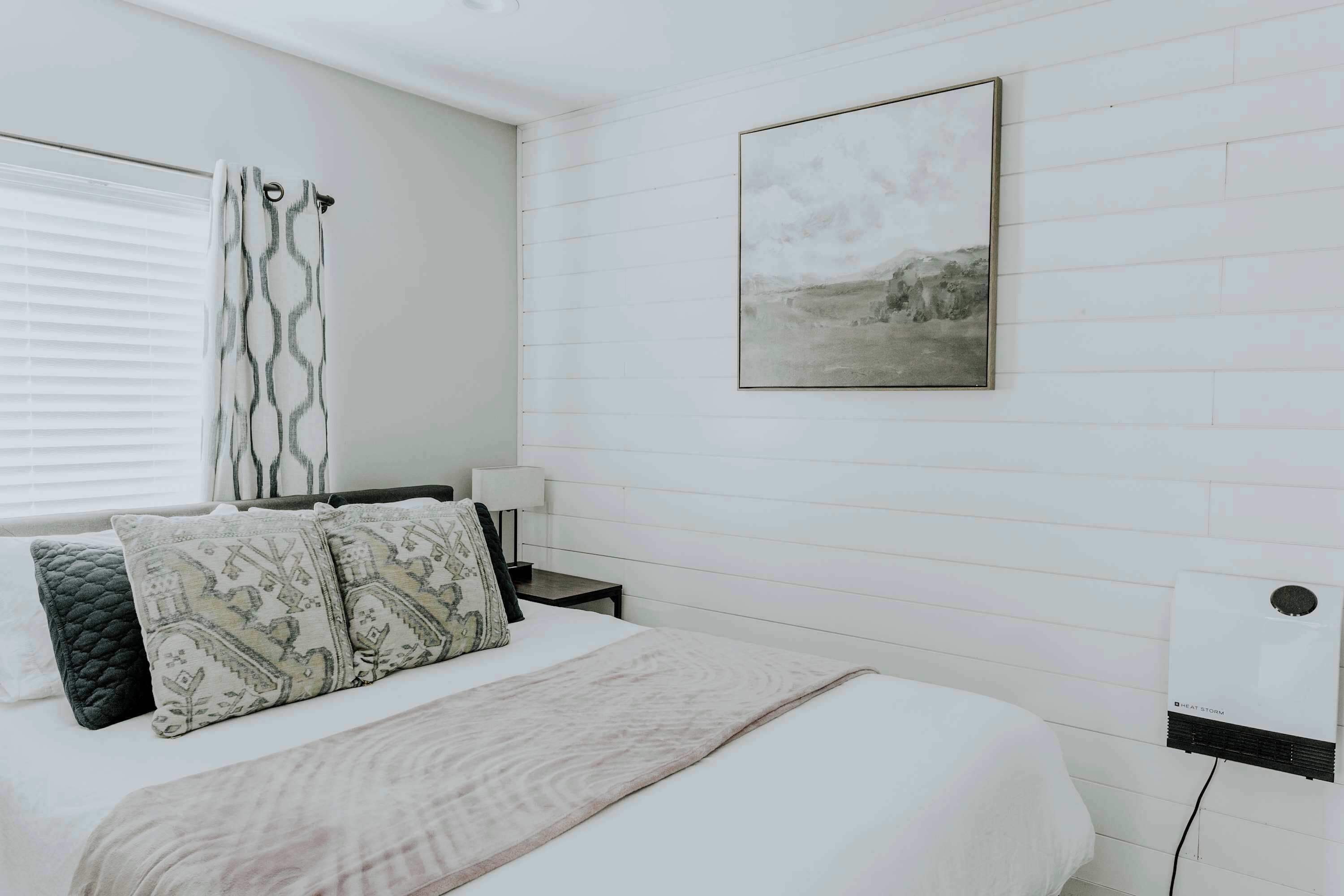 1 habitación, tabla de planchar con plancha, cuna de viaje y wifi 