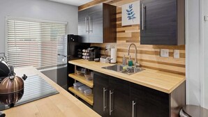 Private kitchen - Cozy and Chic apartment close to everything in Wheat Ridge! (Wheat Ridge)