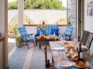 Outdoor dining - Villa Poseidon clima e parking (Torre Squillace)