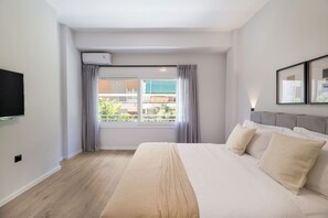 3 habitaciones, escritorio, tabla de planchar con plancha y wifi gratis 
