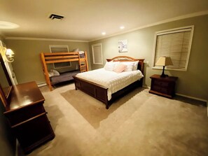 7 Schlafzimmer, Bügeleisen/Bügelbrett, WLAN, Bettwäsche