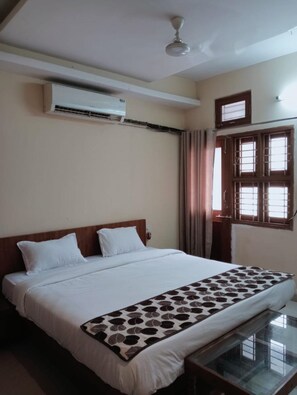 Chambres insonorisées, Wi-Fi gratuit, draps fournis