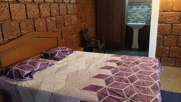 Room, 3 Bedrooms | 3 bedrooms