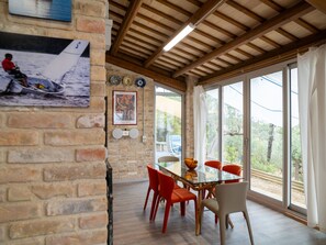 Dining - Mike's Dinghy House by Interhome (Città Sant'Angelo)