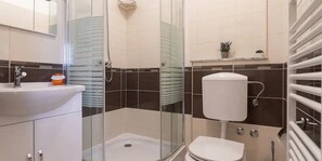 Bathroom - Villa Delić (Sestanovac)