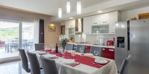 Dining room - Villa Delić (Sestanovac)