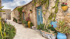 Unclassified image, 3 of 29, button - Sogno di Emanuel by Interhome (Marzamemi)