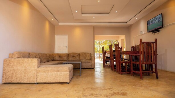 Habitación, 1 habitación, vistas al jardín | Sala de estar