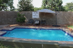 Room, 1 Bedroom, Garden View | Pool | Outdoor pool - Room-lulu Guest Lodge, Low-density Subur (Victoria Falls)