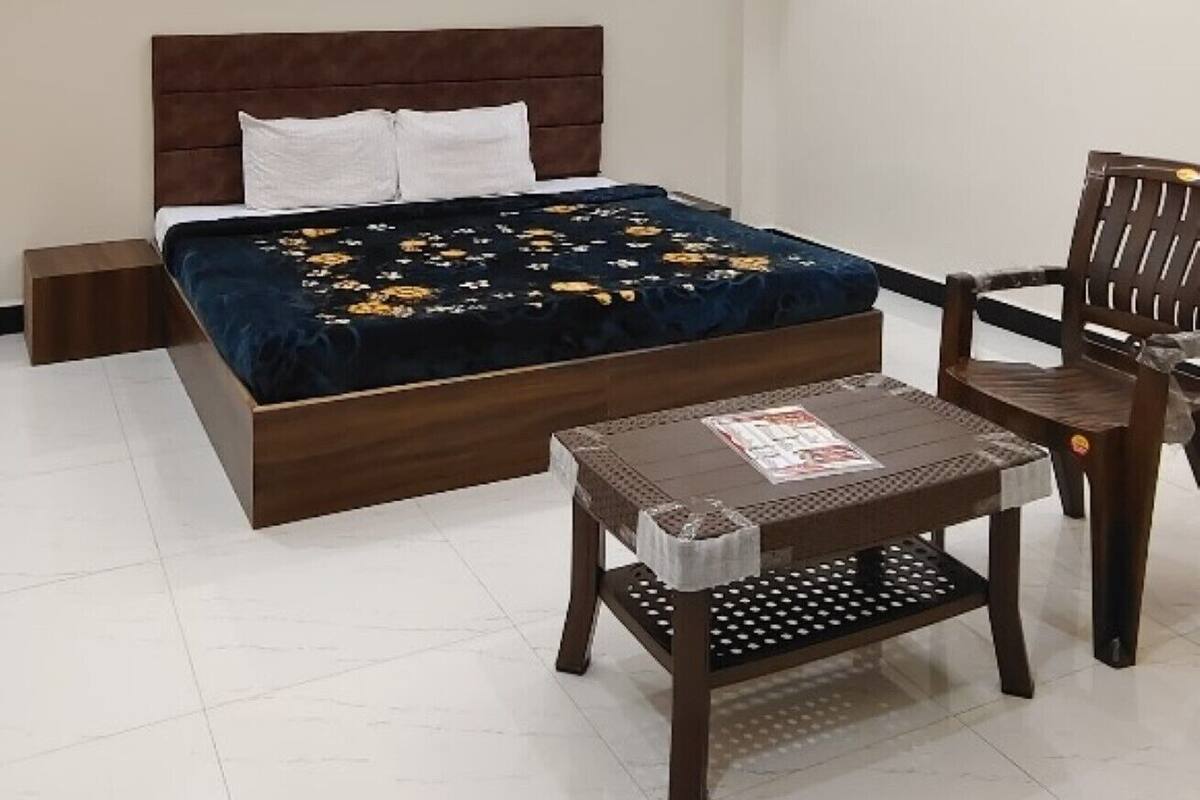 Soundproofing, WiFi (free), bed sheets
