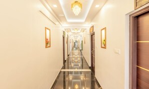Lobby - Treebo Premium Cochin Airport, 5 Min From Cochin Airport (Aluva)