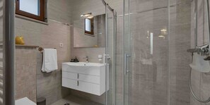 Bathroom - Villa Markota (Baska Voda)