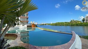 Pool - Depa panorámico vista la marina by Gpsrentas (Mazatlán)