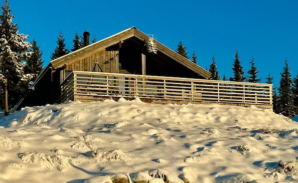 Exterior - Modern sports cabin on Sjusjøen with sauna and waxing room (Sjusjøen)