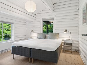 4 bedrooms, WiFi