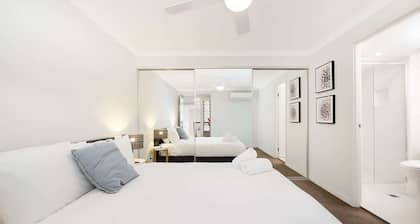 3 Bathrooms|Huge Townhouse|5km City & Airport