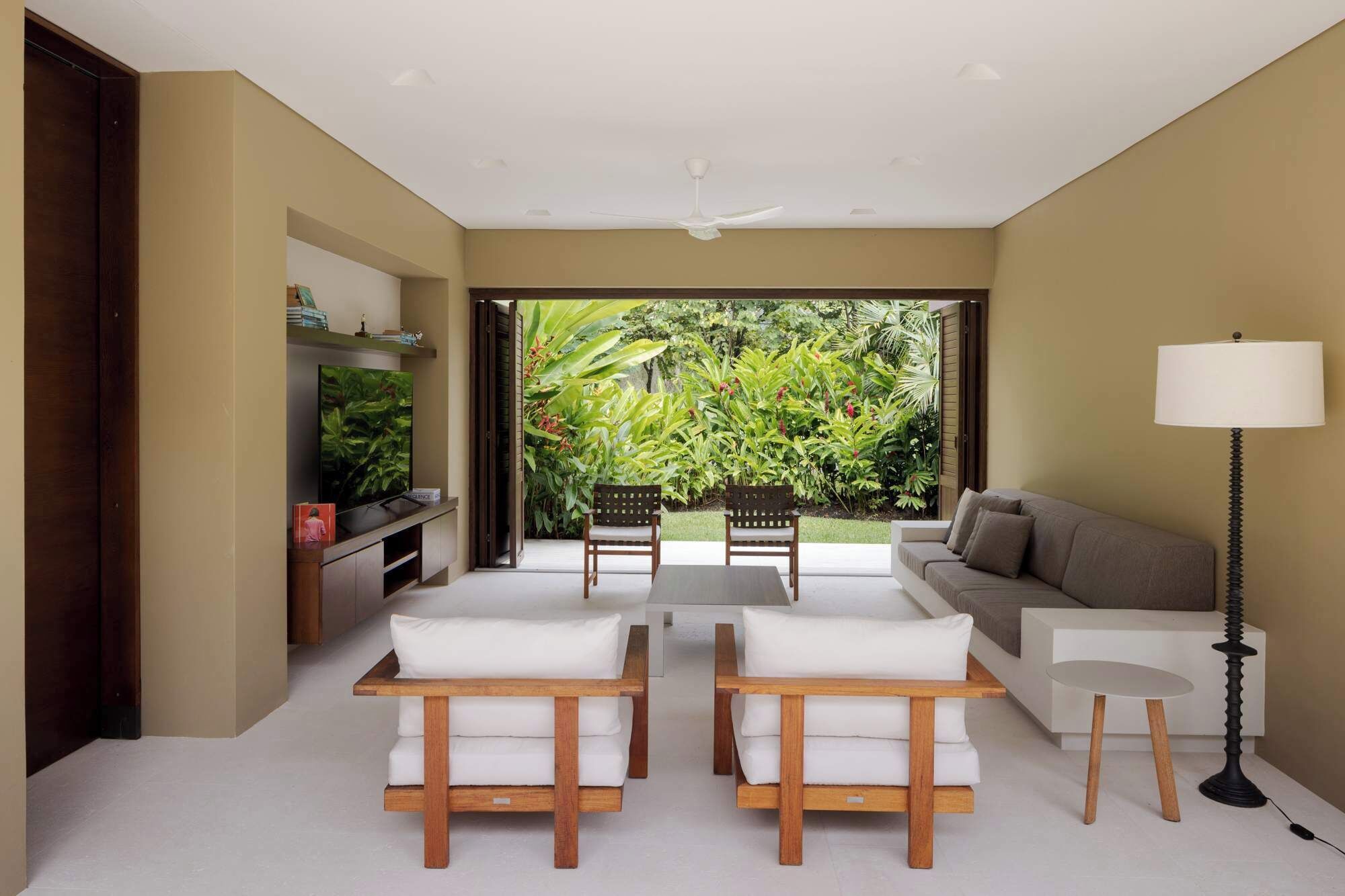 Télévision, espaces bureaux