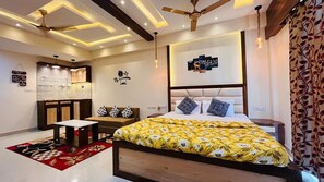 Desk, laptop workspace, free WiFi - Urban Asia Hotel - Rajarhat (Barasat)