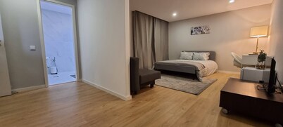 Room in Guest Room - Suite Room 1 Private Wc