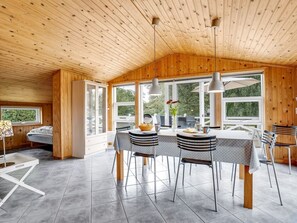 Dining - "Hansiane" - 80m from the sea by Interhome (Strøby)