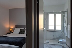 Dusche, Haartrockner, Bidet, Seife