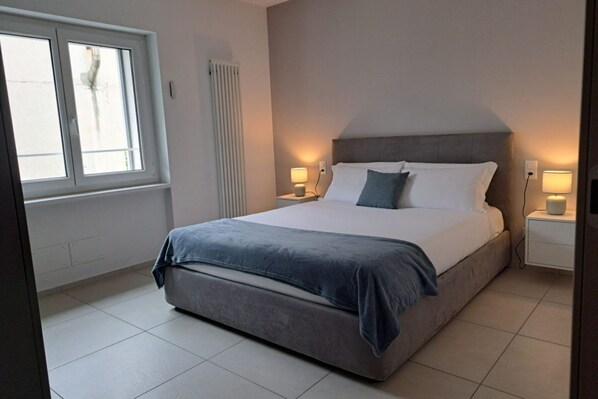 2 bedrooms, WiFi, bed sheets