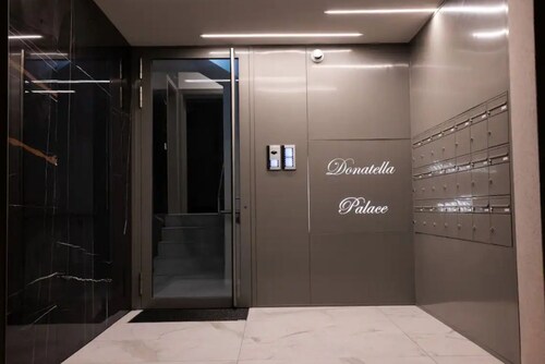 Appartement moderne de deux pièces à 15 minutes du parc Ciani (Urban 10)