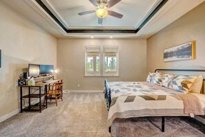 3 bedrooms, desk, iron/ironing board, WiFi