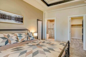 3 bedrooms, desk, iron/ironing board, WiFi - "Slice of Paradise" Tranquil Rural Escape + Spaceous w/ Views (Sheridan)