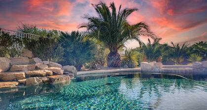 Massive Golf Course Home with Pool, Spa, Game Room, Yoga Room! Stay a While