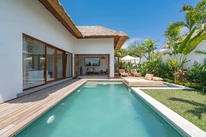 Basic Villa | Pool | Outdoor pool - Villa Lounes 2 (Tabanan)