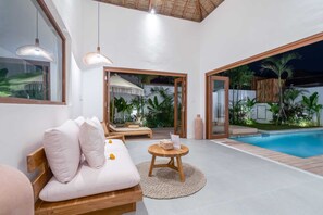 Basic Villa | Oturma alanı | Televizyon, streaming platformları 