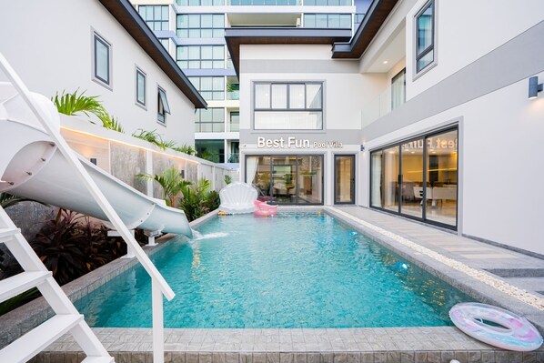 Villa, piscine privée | Terrasse/patio