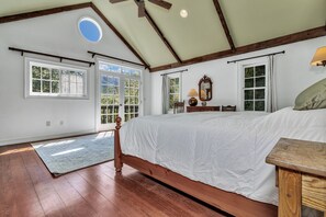 3 bedrooms, free WiFi, bed sheets