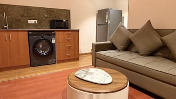 Apartamento Deluxe | 1 dormitorio, caja fuerte, escritorio y tabla de planchar con plancha