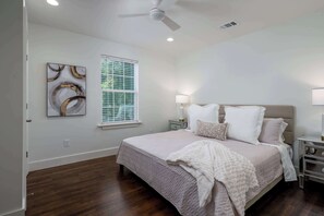 4 bedrooms, desk, iron/ironing board, WiFi