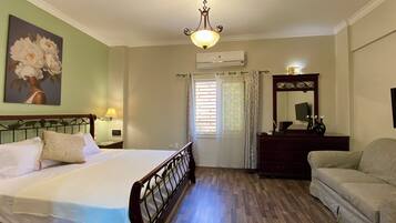 Villa, 3 Bedrooms, Smoking, Balcony | 4 bilik tidur