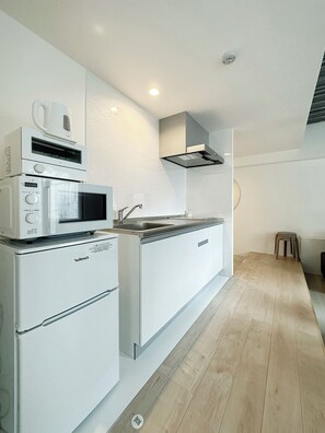 Studio Supérieur, balcon, vue ville | Coin cuisine privé | Bouilloire électrique
