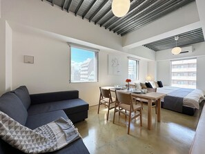 Studio Supérieur, balcon, vue ville | Décoration personnalisée, ameublement personnalisé