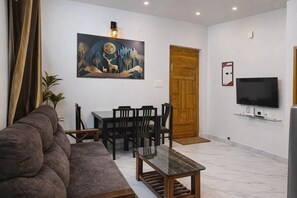 Family Apartment, 2 Bedrooms, Balcony, City View - SRI APARTMENT HOMESTAY 2BHK (Puducherry)