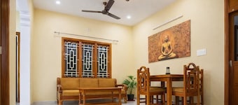 SRI APARTMENT HOMESTAY 2BHK
