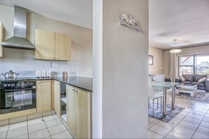 Deluxe Apartment | Living area - Hideout Hotel Apartment (Sandton)