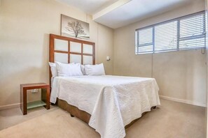 2 bedrooms, soundproofing, free WiFi - Hideout Hotel Apartment (Sandton)