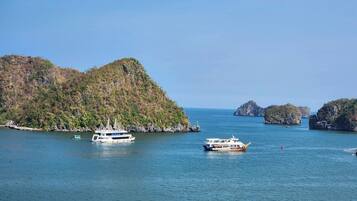 Quarto casal luxo, sacada, vista para a praia | Terraço/pátio