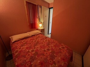 1 bedroom, WiFi - 2-room apt with pool and parking in Port Camargue (Port Camargue)