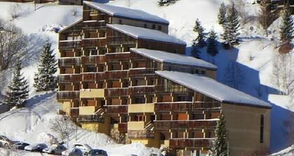 Spacieux duplex 3 piĂšces mezzanine Ă 250m des pistes avec parking, animaux admis