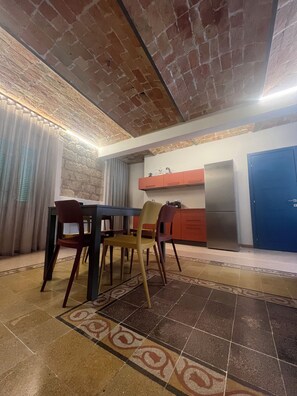 Comfort Apartment, Kitchenette, Hill View | Private kitchen